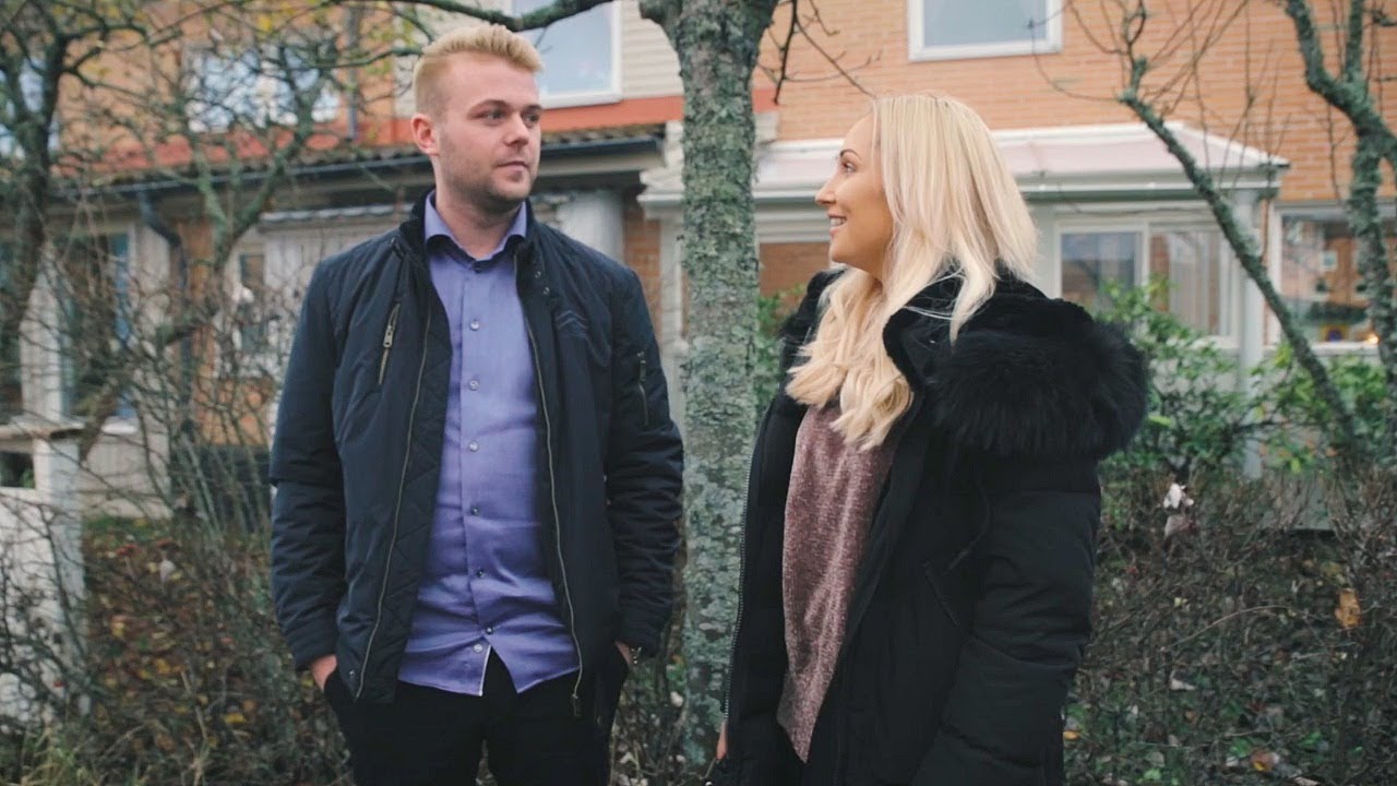 VLOGG - JOHANNA KÖR BIL PÅ GÅNGVÄG