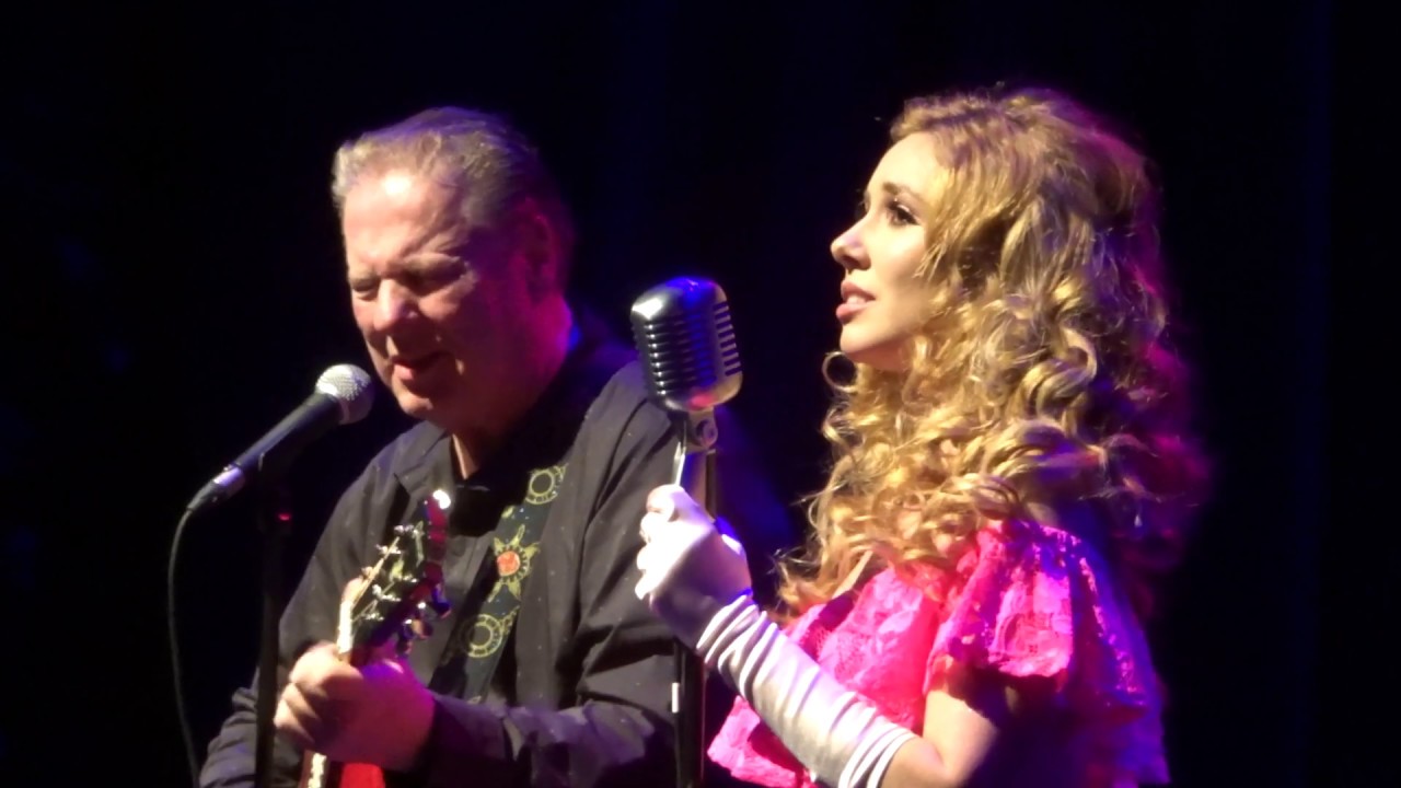 Haley Reinhart + Dad in Lo-Fi Soul Chicago 4-14-19