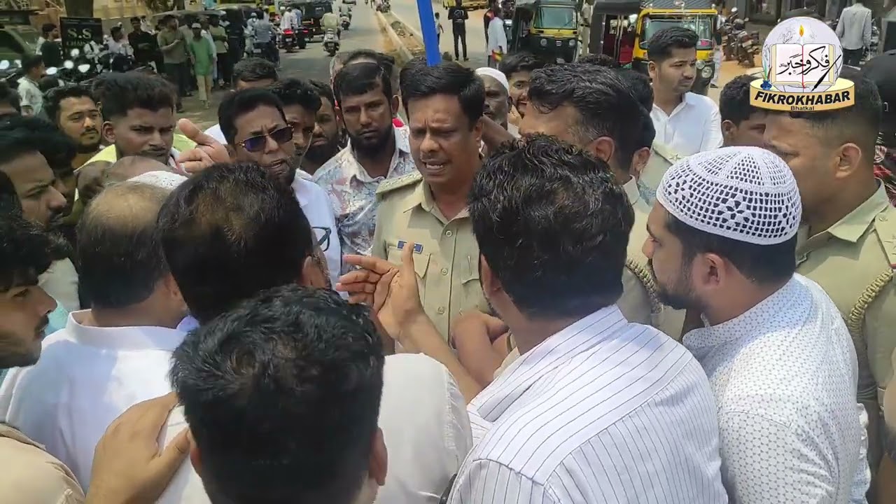 Tensions Rise After Municipal Authorities Remove Religious Flag in Bhatkal