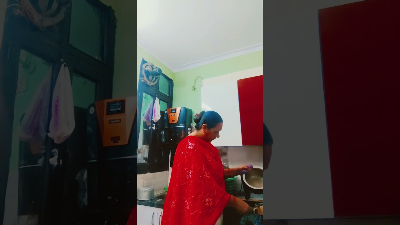 अजीब दुनिया है🙏🙏