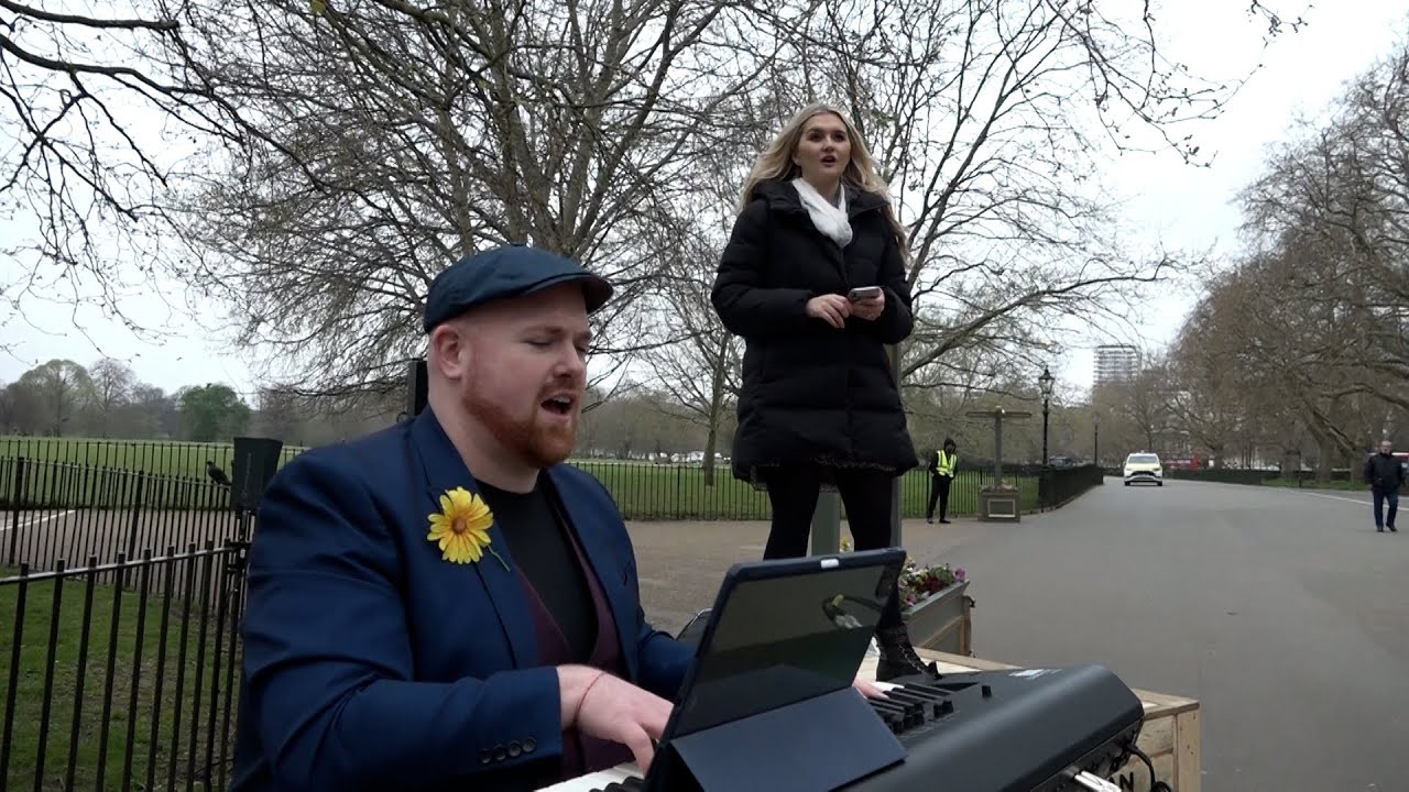 An opera masterclass with Nicky Spence in Hyde Park