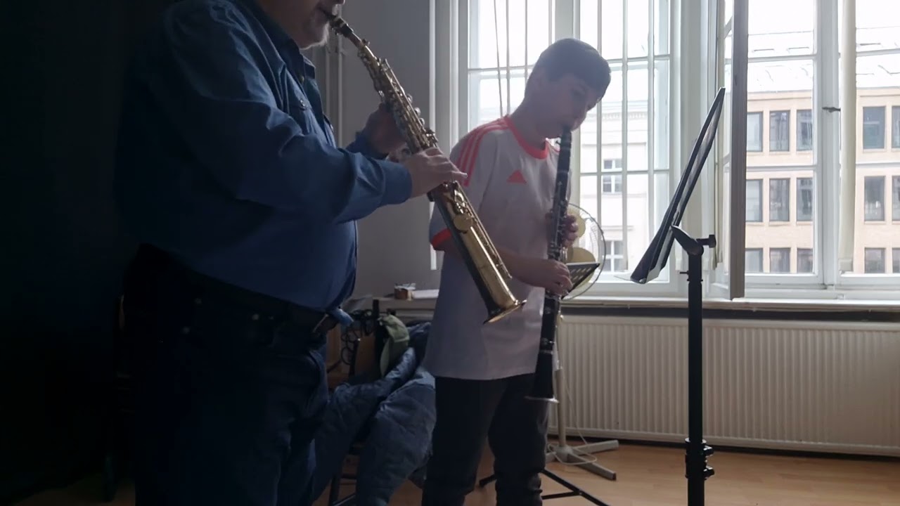 Саксофон и classik Xaphoon in C Stimme репетиции в Familien Zentrum Zion mit Alexander Vinokurov 
