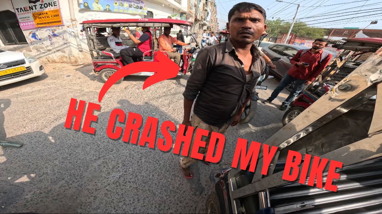 Road rage at peak😡| This E Rikshaw driver crashed my bike after riding for 500 Kms