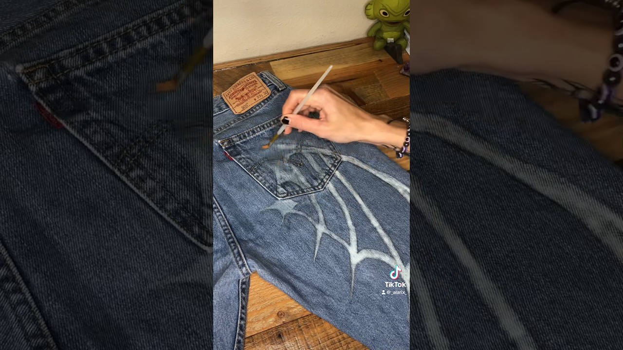 Bleaching my pants 🦇