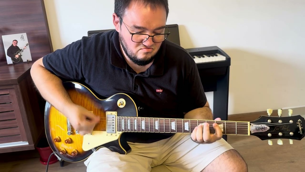 Domingo dia de treinar guitarra ! 
