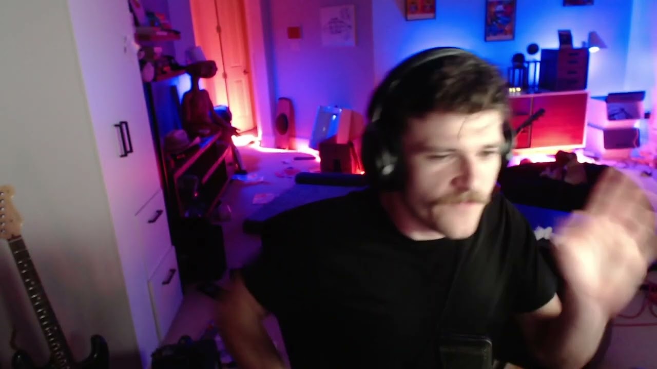 Oompaville Tasers his nuts LIVE @oompaville