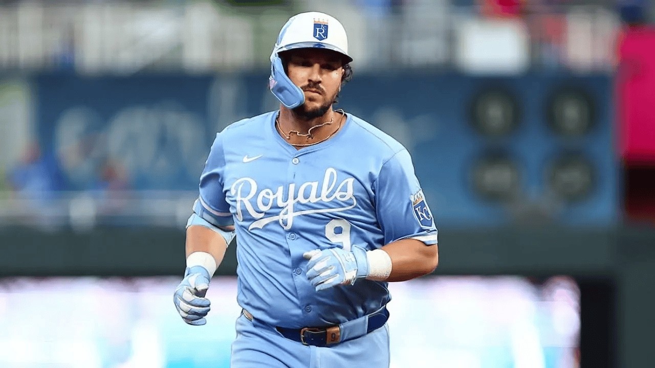 Vinnie Pasquantino 2025 MLB Highlights!