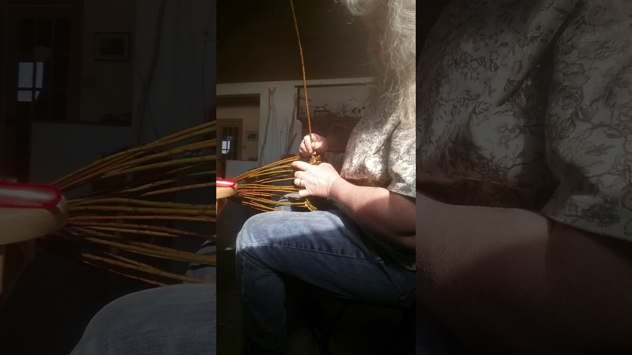 Round Willow Basket (7)  Uprights and Waling