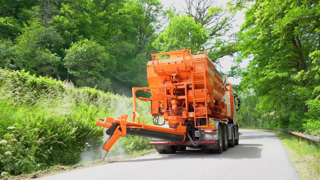 Camion centrale à béton mobile - Jean Philippe REOLON TP - YouTube