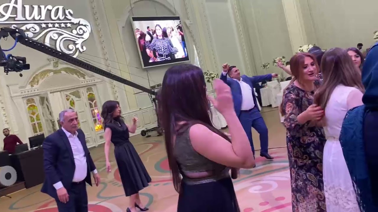 Yegane Zahidqizi Bacilar Mahnisi Toyda