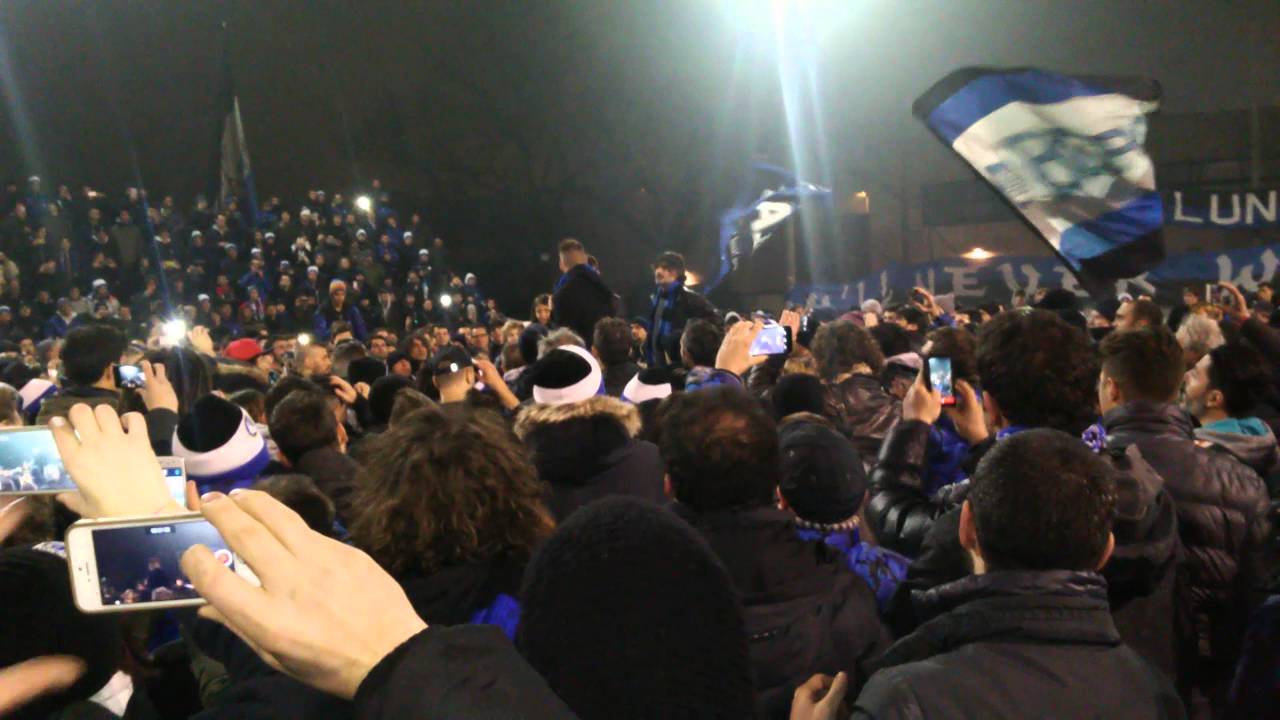 30 gennaio 2016: il saluto di Denis alla Curva Pisani