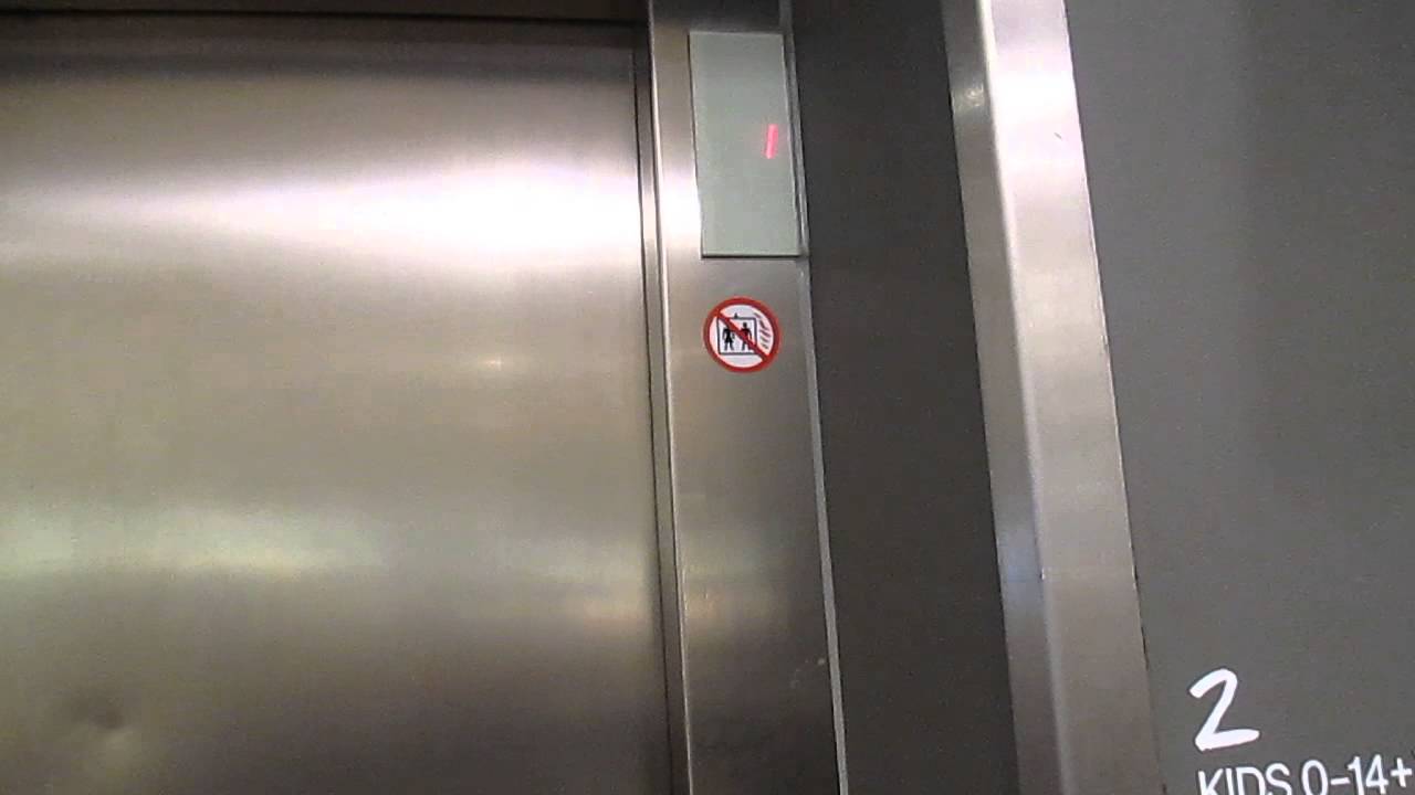 fail at lift H&M in bromley