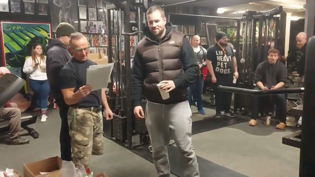 39 mal Vollgas beim 25.Twins Gym Weihnachtsheben...