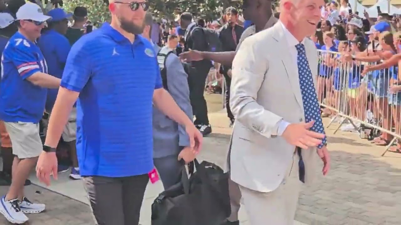 Watch: A behind the scenes look at a Florida unofficial visit
