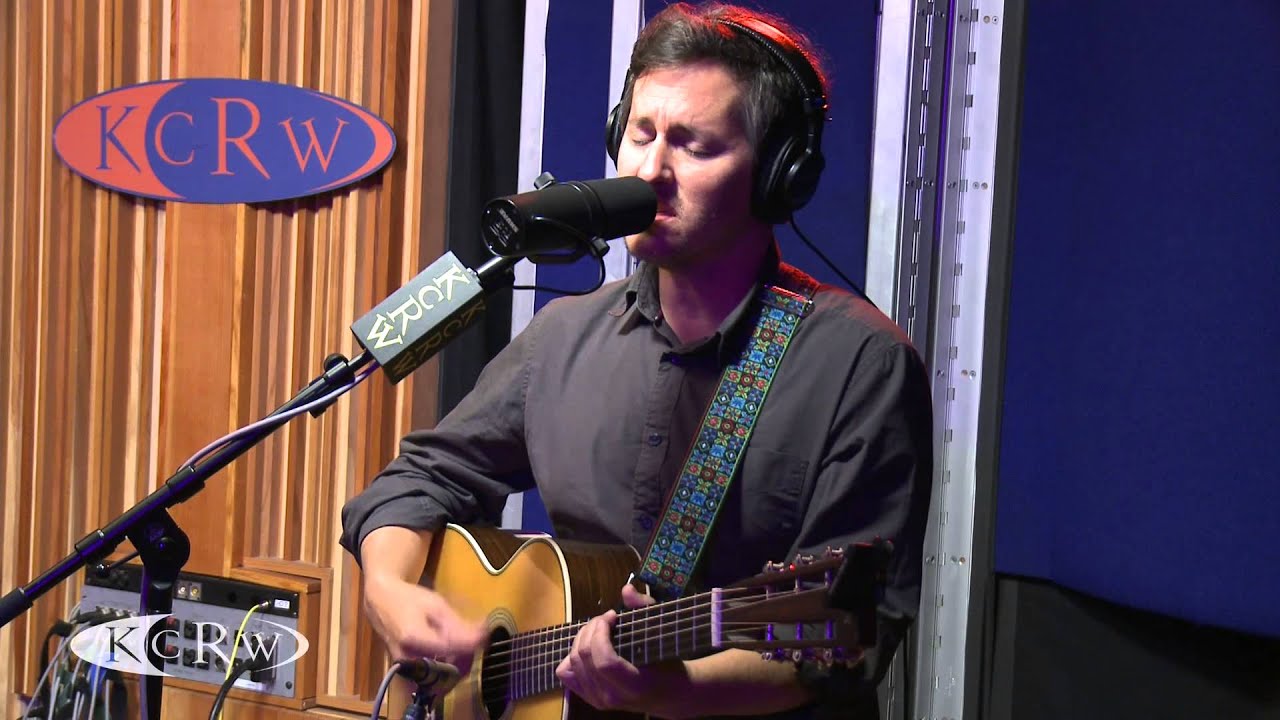 Josh Rouse performing "Simple Pleasure" Live on KCRW