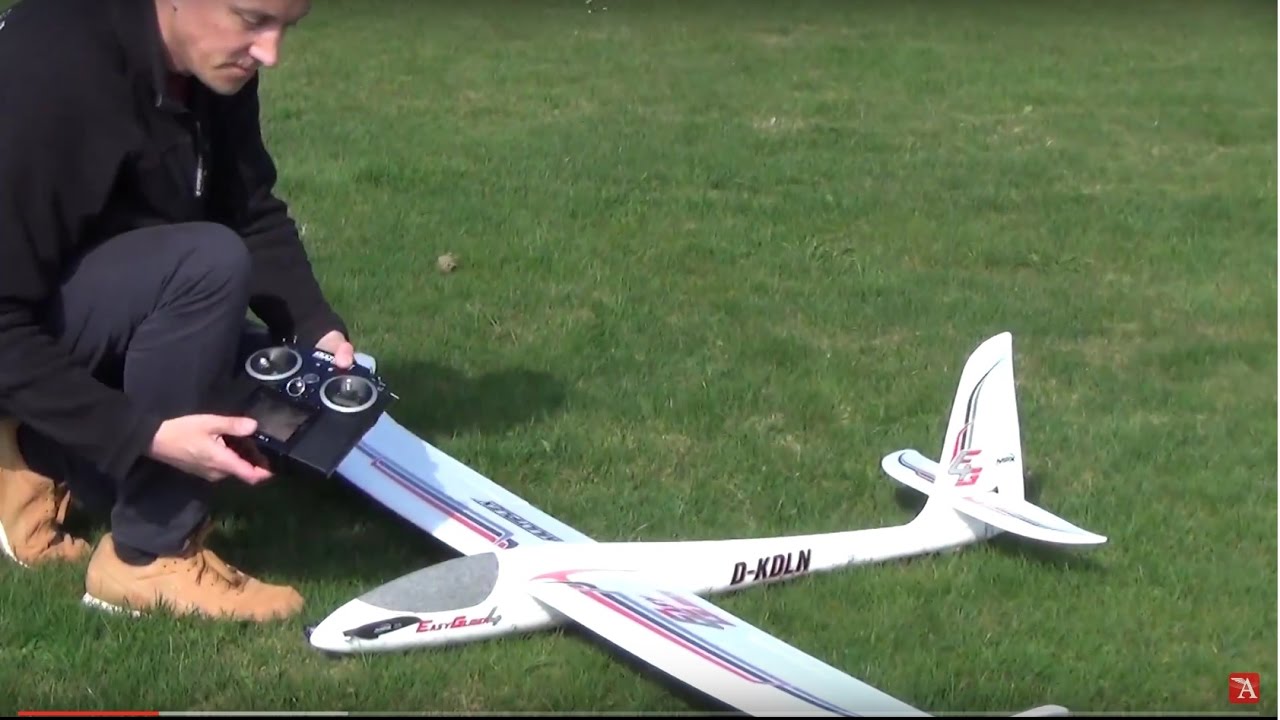Test: EasyGlider 4 von Multiplex - der Elektrosegler-Bericht aus Modell AVIATOR 06/2017