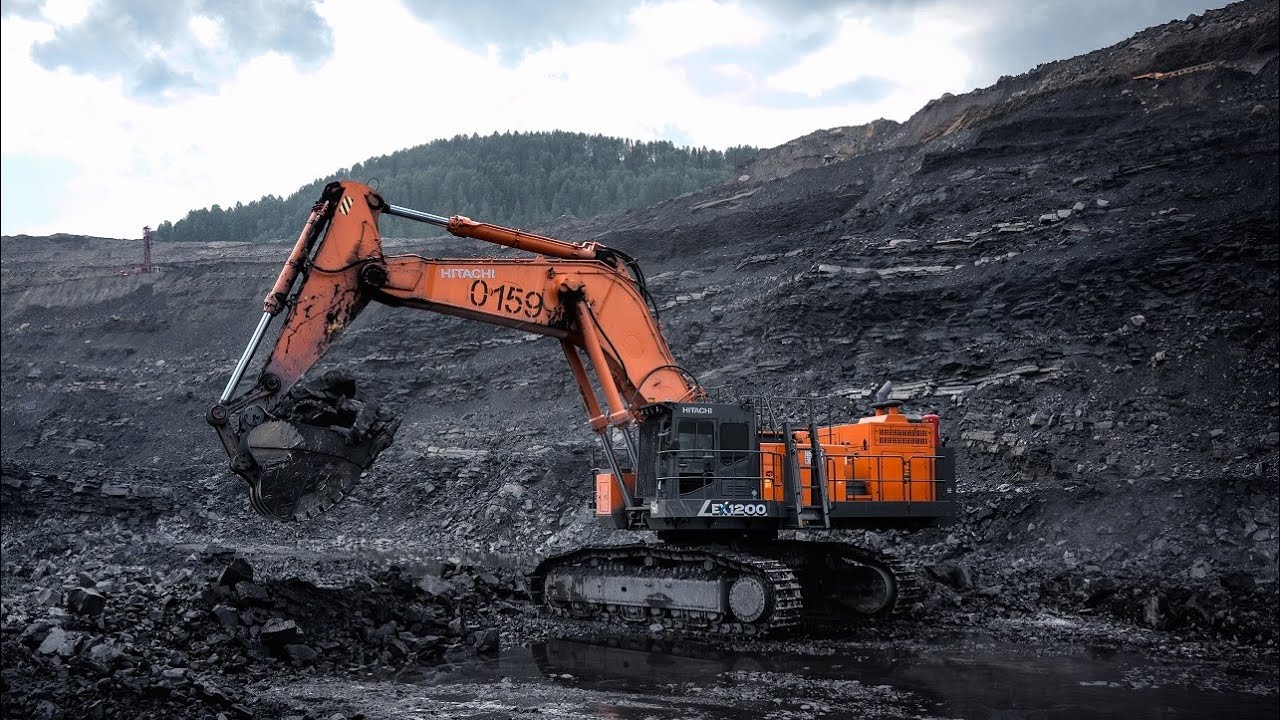 Новый Hitachi EX1200-7 на угольном разрезе Распадский