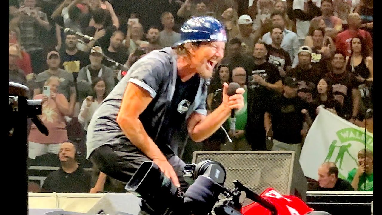 Pearl Jam - Yellow Ledbetter - Chicago 9/7/23