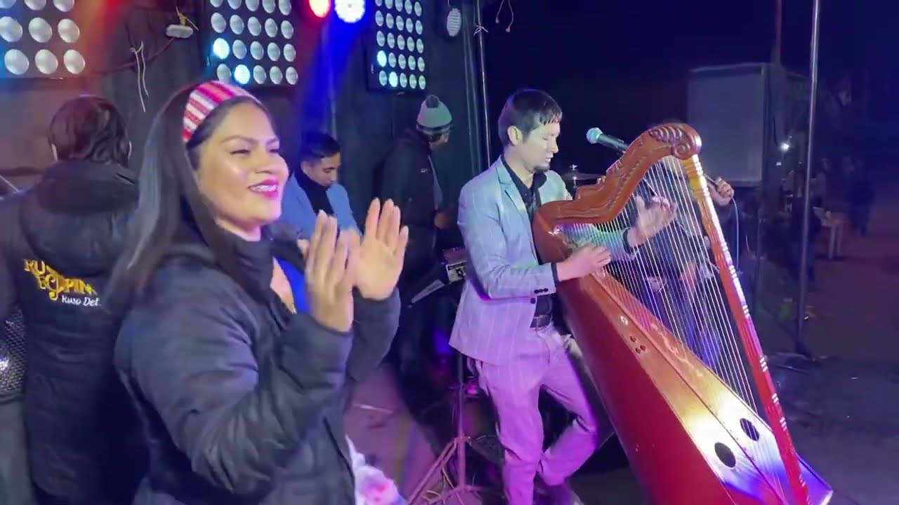 Rusmell Espinoza Ruso del Arpa / En Vivo