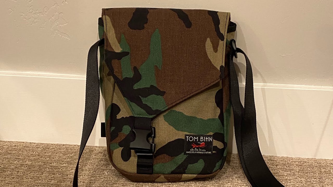 Tom Bihn Small Cafe Bag - Initial Impressions and Review