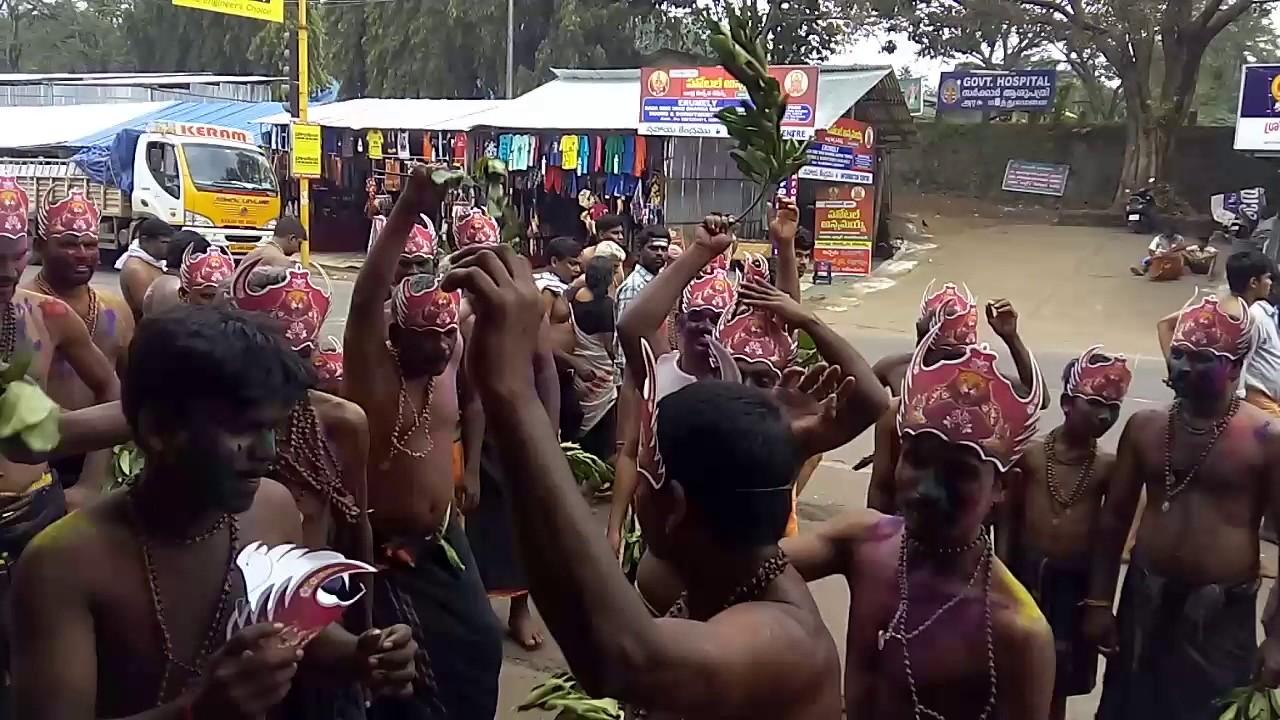 At sabarimala...erimeli pettai thullal