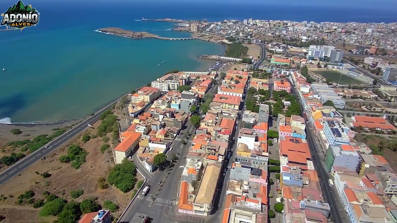 Sobrevoando a Capital de Cabo Verde
