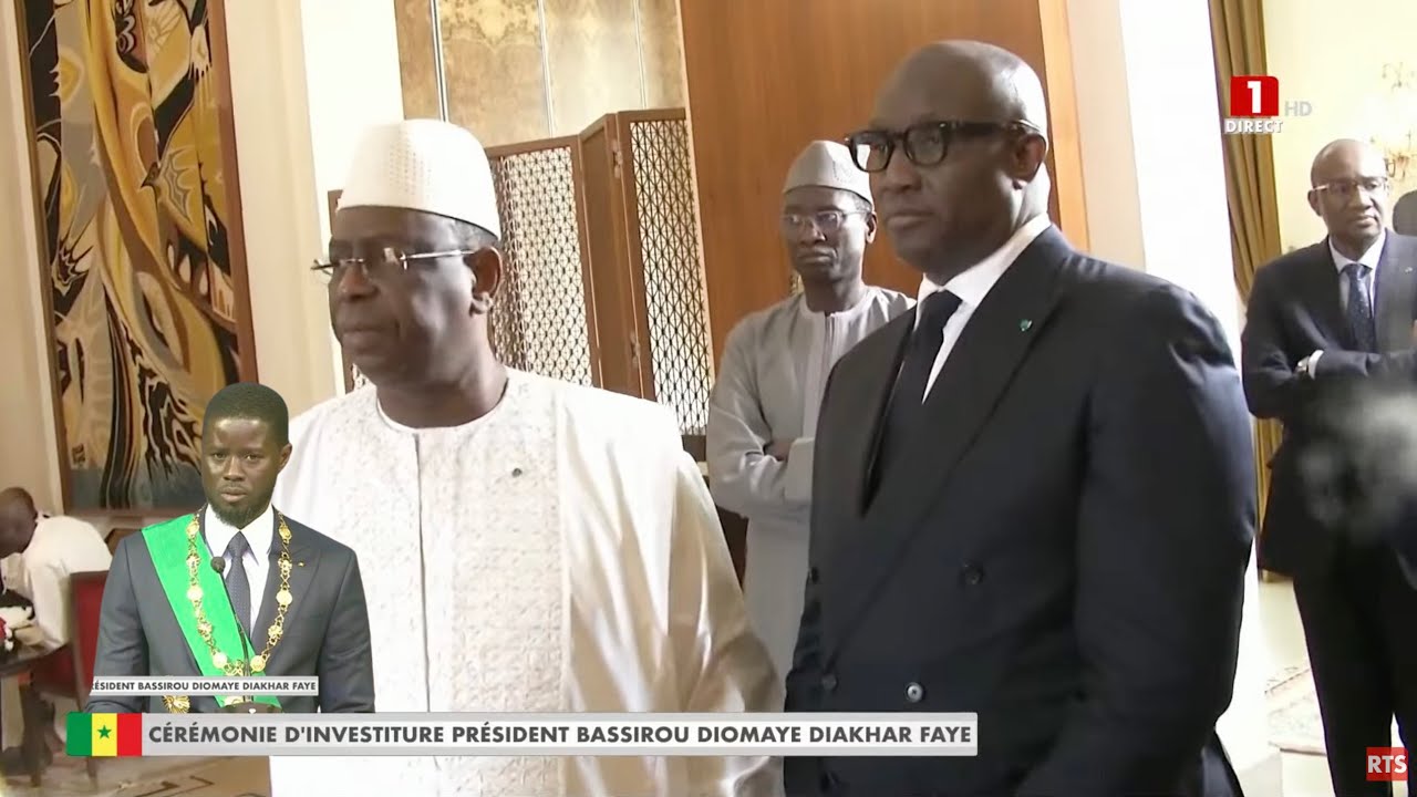 DIRECT DE PALAIS: Passation de pouvoir entre le Pr Macky et le Pr Bassirou Diomaye Faye