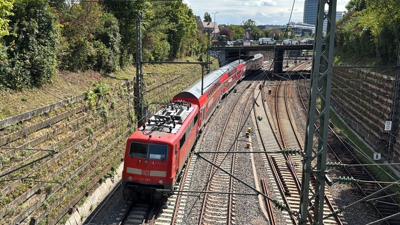 111 096 DB mit Pendelzug Stuttgart Vaihingen auf Panoramabahn v. Stuttgart Hauptbahnhof S21 S-Bahn