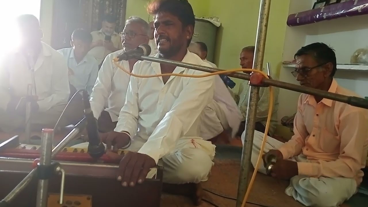 बहुत ही बढ़िया भजन भगत गिरधारी चिड़ावा द्वारा प्रस्तुत सतपाल जी महाराज जी के घर पर । 