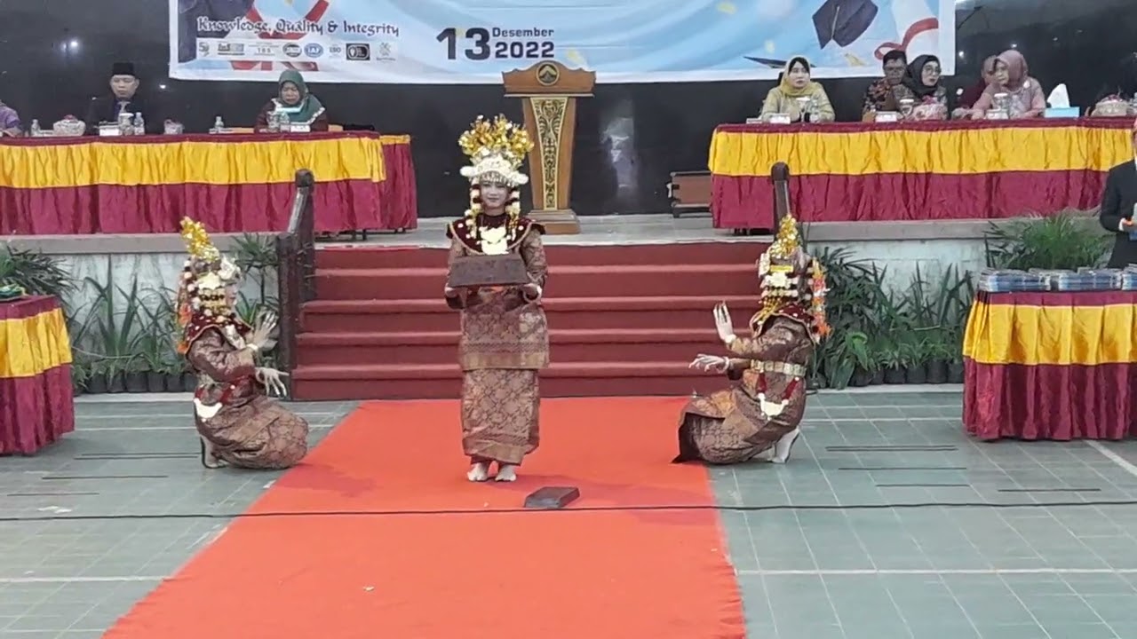 Tari Tanggai (Membawa Tepak) UIN Raden Fatah Palembang