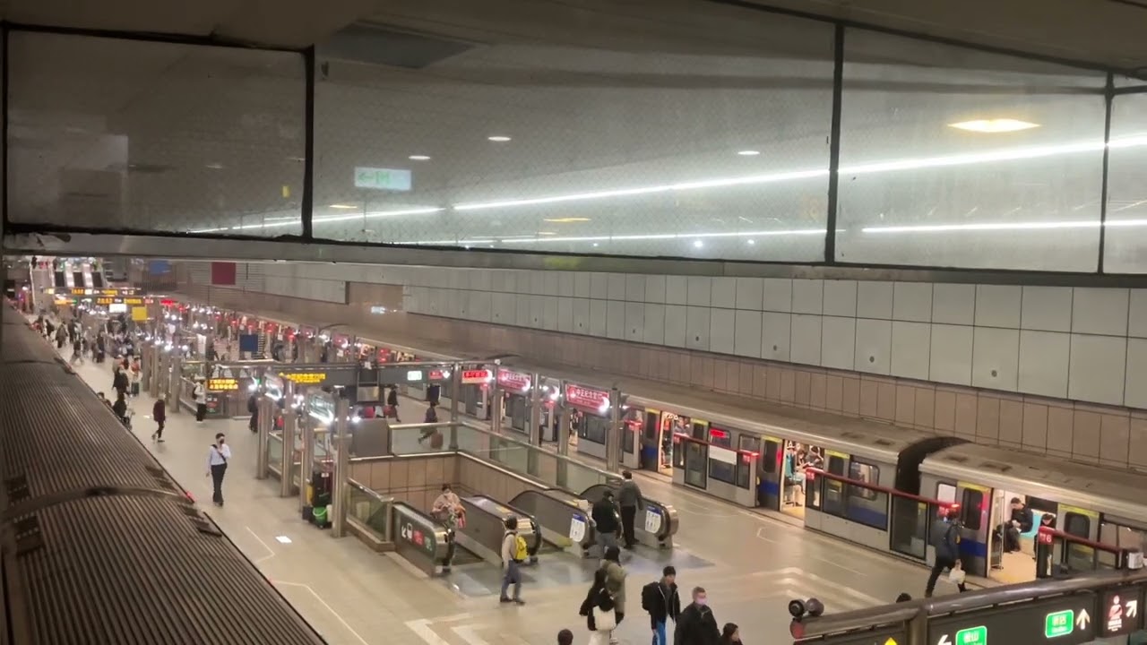 北捷中正紀念堂站列車