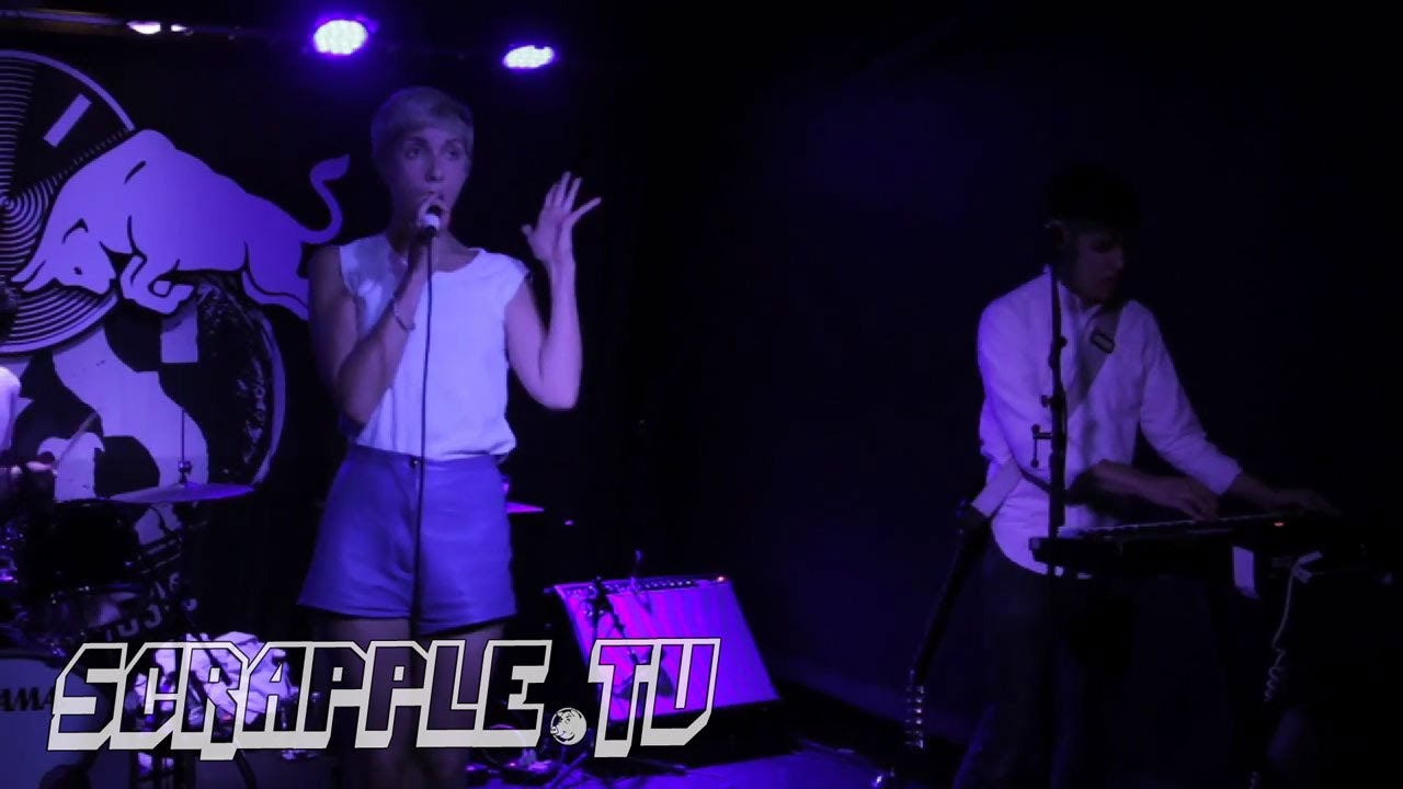 Yacht Performs 
