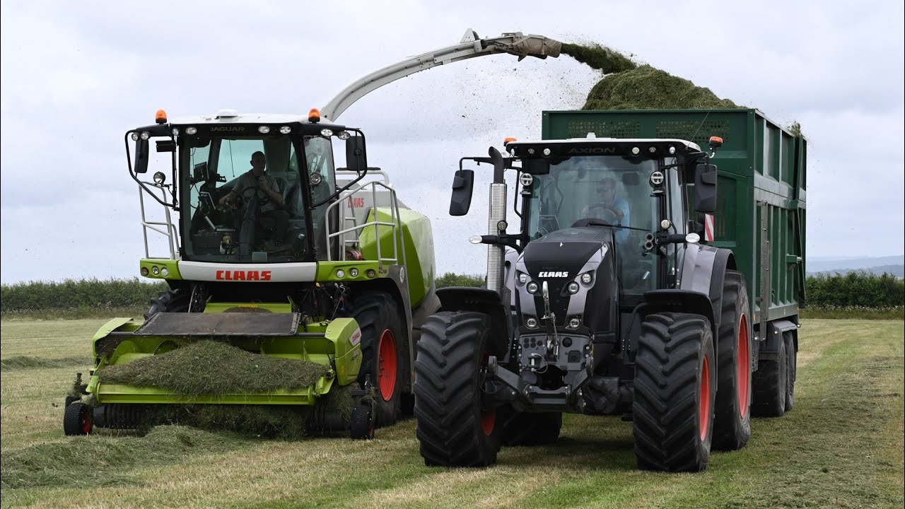 Silage 2023 - Lifting Grass with Claas Jaguar 840, Platinum Claas Axion, John Deere, Fendts & Massey