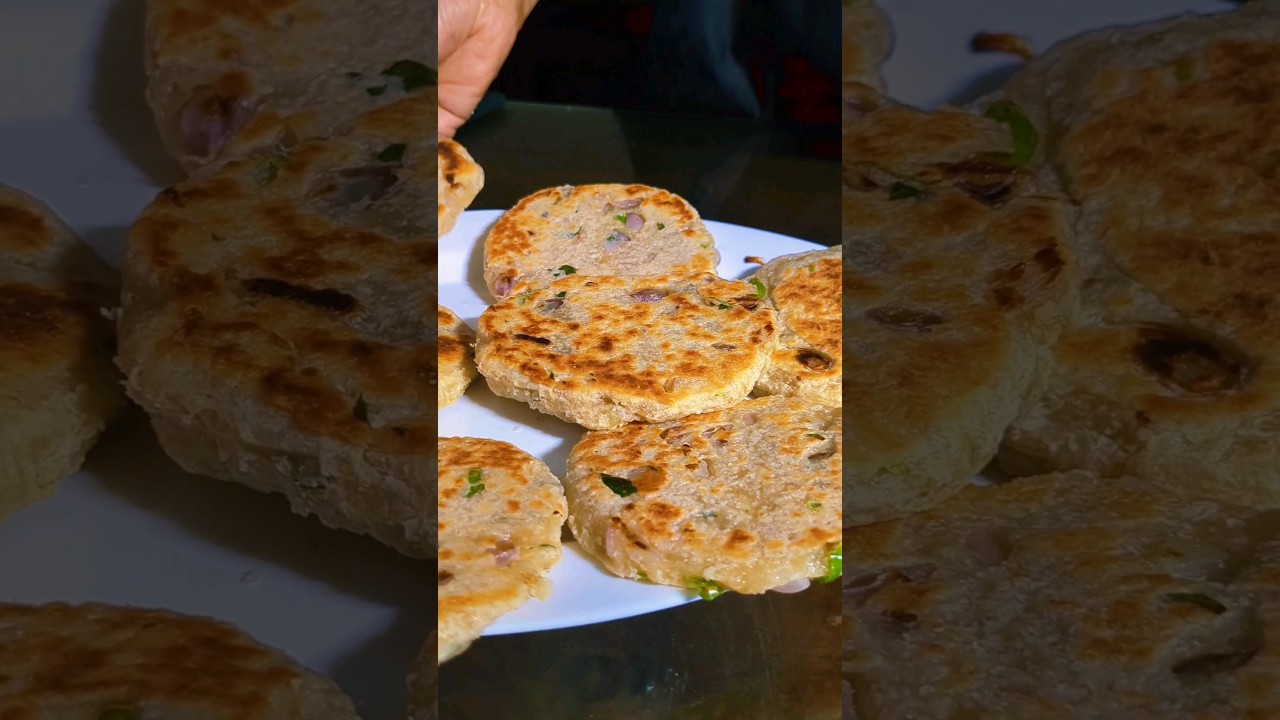 Coconut Rotti (pol roti) #breakfast#polrotti#coconutrotti#coconut#food#srilanka#spicy#delicious#hot