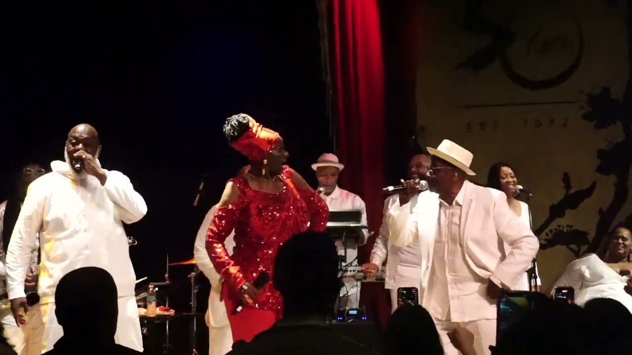 Loose Ends live in Oakland ca. 04/2023