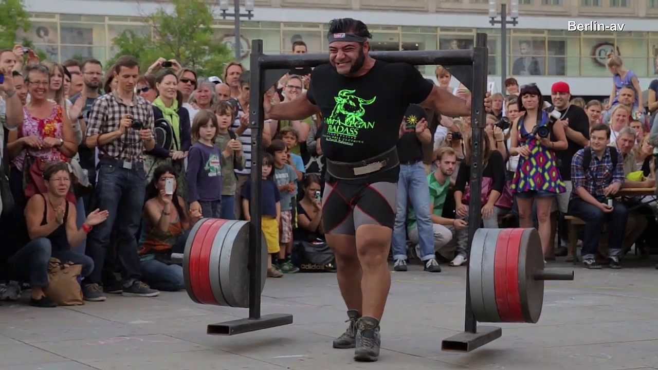 Patrik Baboumian 555 Kilogram World record