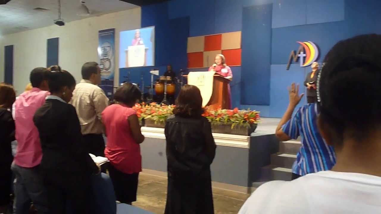 Apertura Culto Mahanaim Sto. Dgo. 12.02.2014