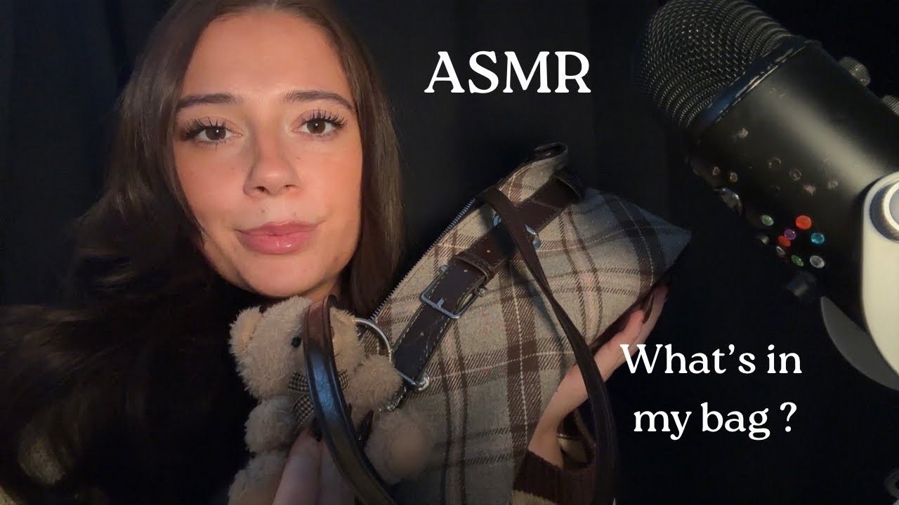 ASMR What’s In My Bag ( Tapping, Keychain Jingles & Scratching)