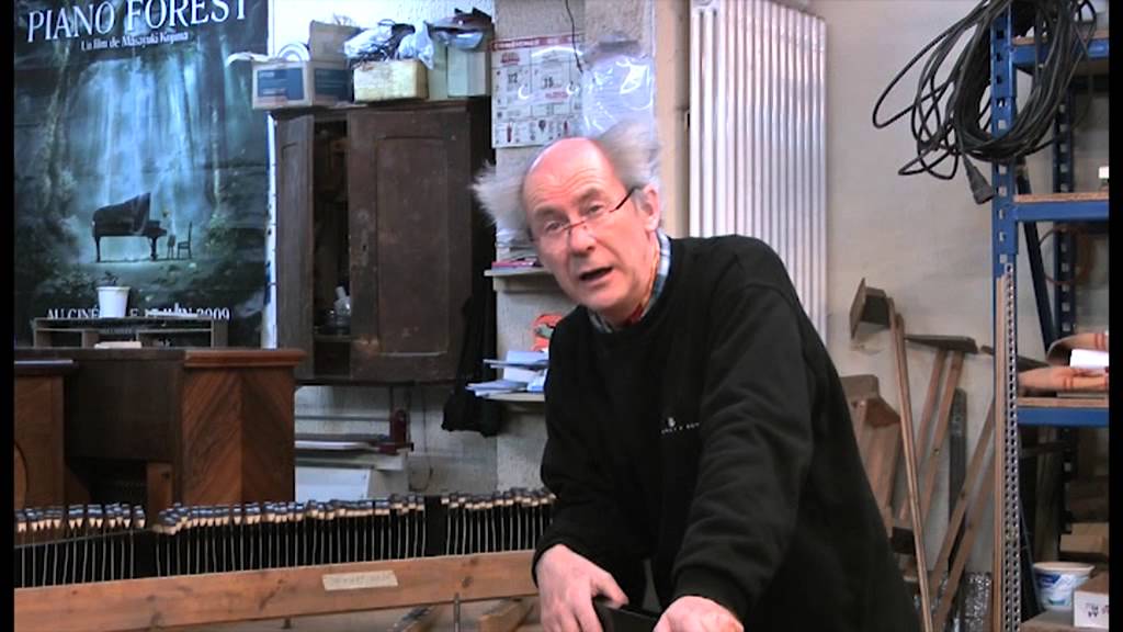 Le Domaine musical de P&eacute;tignac - La restauration des pianos