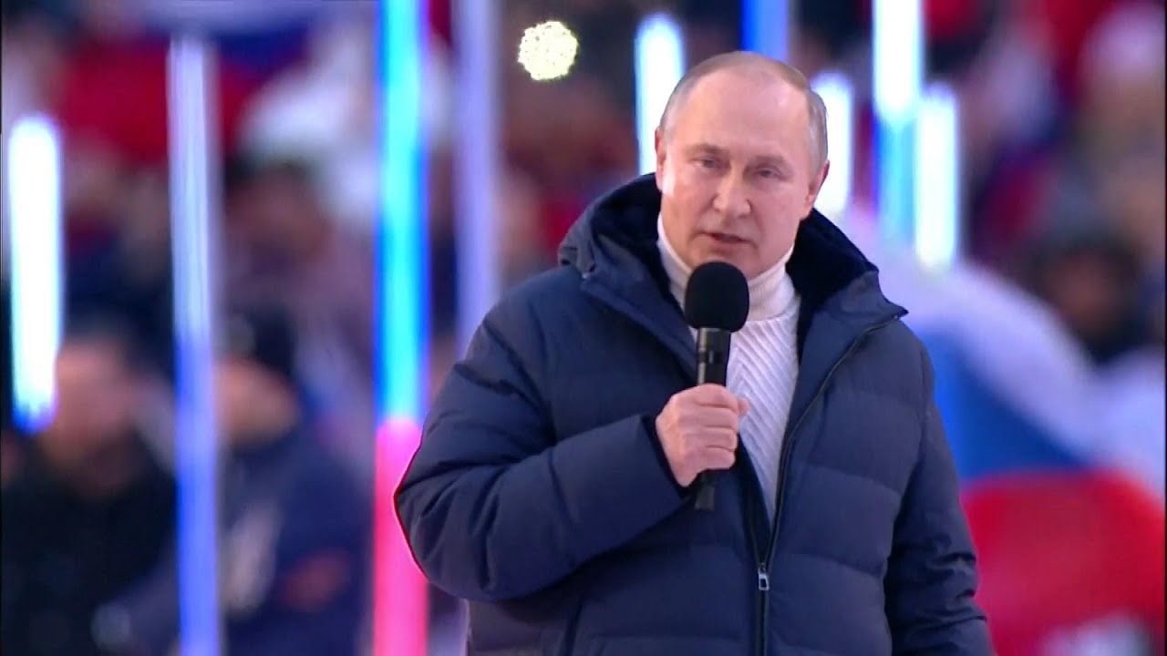 Putin Pays People to Attend His Rally