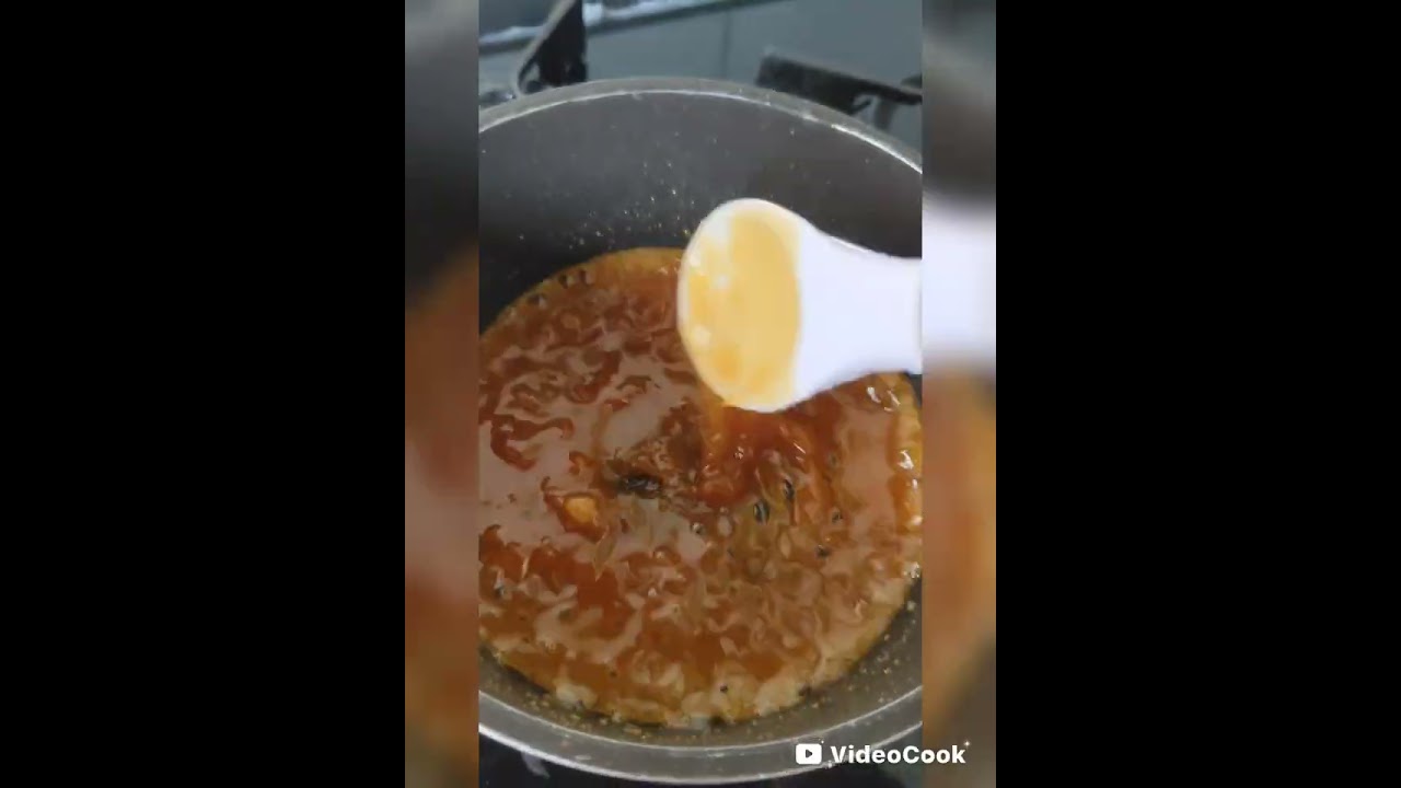 Calda de caramelo fácil, para usar em qualquer receita #receita #receitas #caramel #doces #pudim  