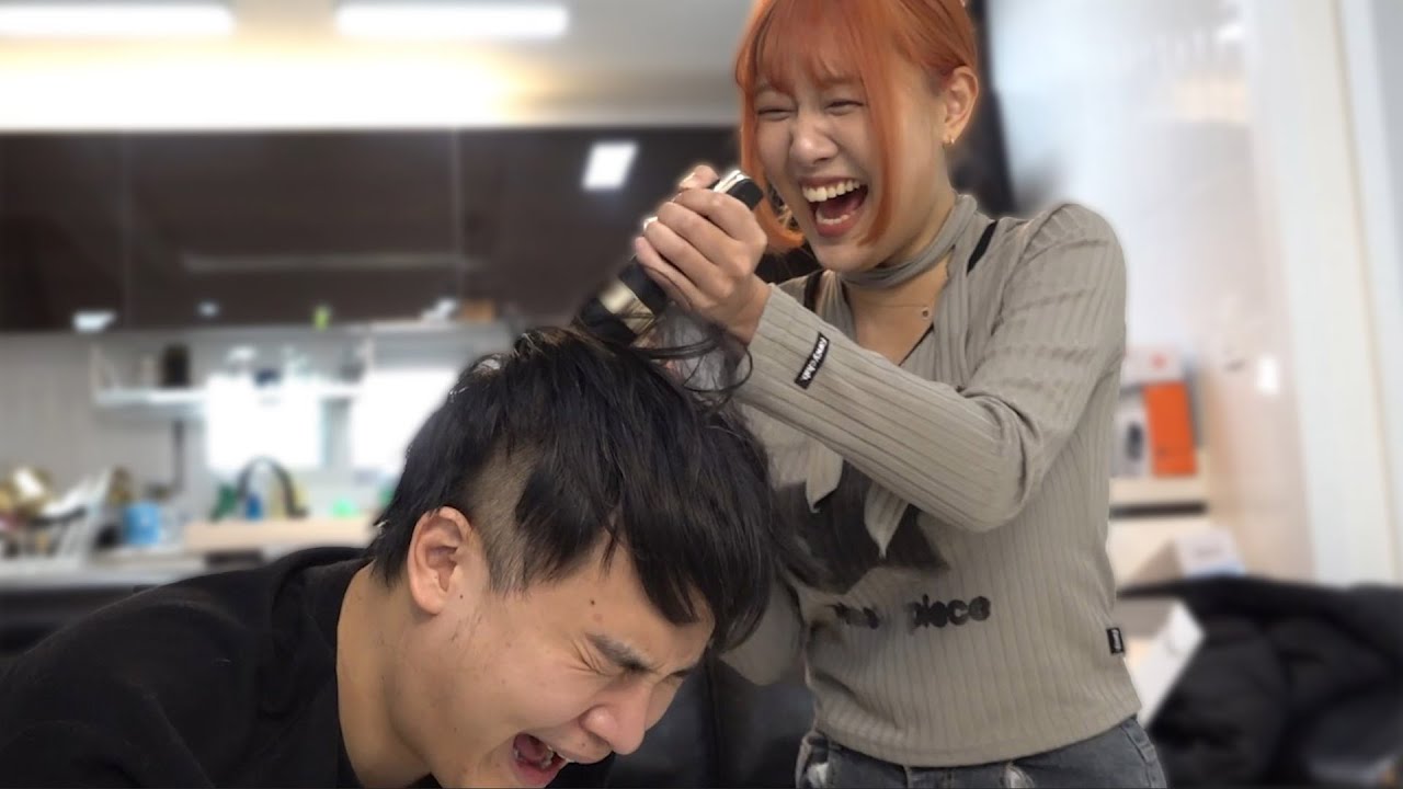 빡빡 밀었습니다..
