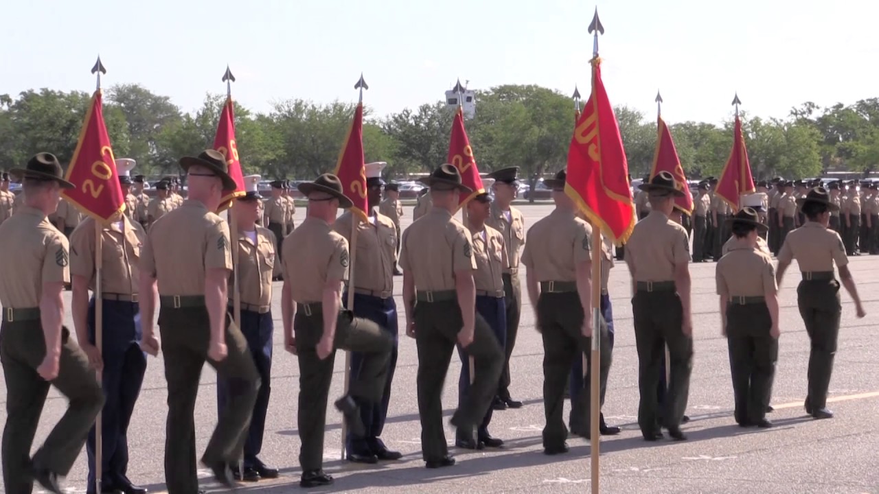 Echo and Oscar Company Retire Guidons
