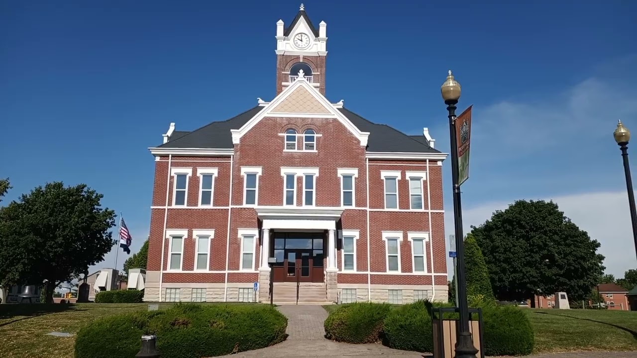 Driving Around Perryville, MO Town Square & Courthouse County Seat of Perry County 61 South