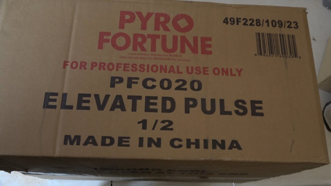 PFC020 Elevated Pulse compound cake by Pyro Fortune (Sunwing) -  in Reverse but still good!!