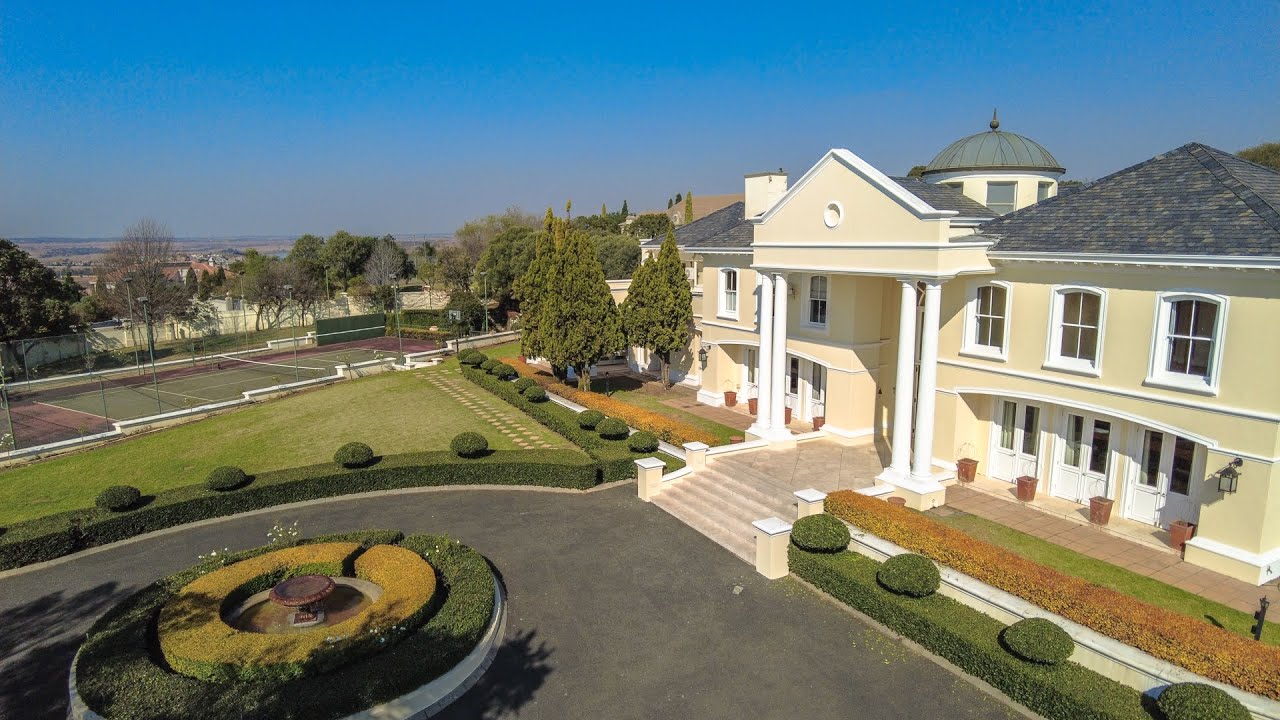 6 Bedroom For Sale | Cornwall Hill