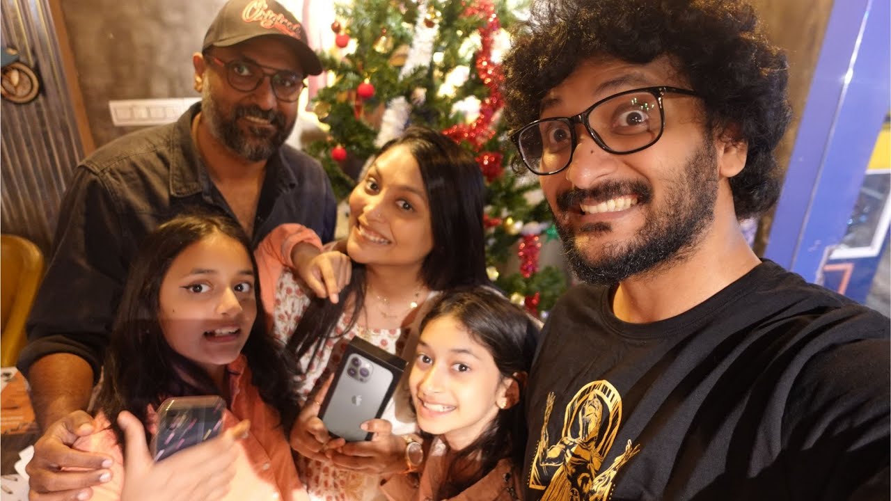 Gifting My Sister an iPhone | Mini Vlog | Malayalam