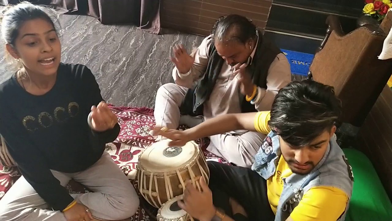 Nooran Sisters Family- Tiny Grandson of Gulshan Meer Joins Riyaaz Moments