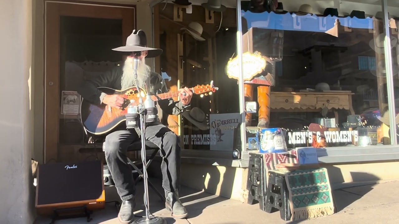 Johnny Lloyd singing “Lucille” in Santa Fe