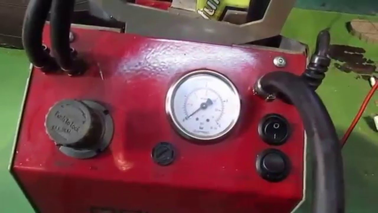 jaguar e type bleeding the rear brakes